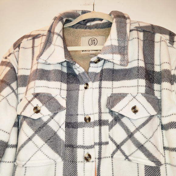 NWT Sage Plush/Soft Shacket Size XXL Button Front Side Pockets Grey/White Plaid - Picture 6 of 12